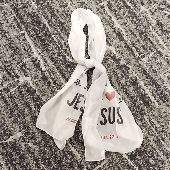 Serve With A Heart Like Jesus Joshua 22:5 Scarf - Picture 5 of 6
